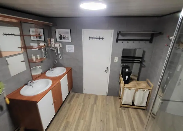 Διαμέρισμα 200m Carre Dore *